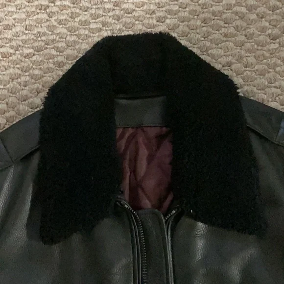 BLK DNM Leather bomber jacket w/ shearling collar - Picture 5 of 6